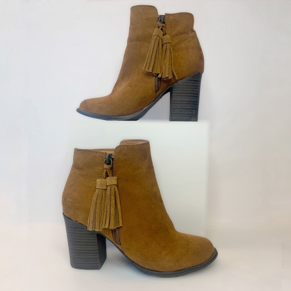 NFS/Esprit tan suede booties
